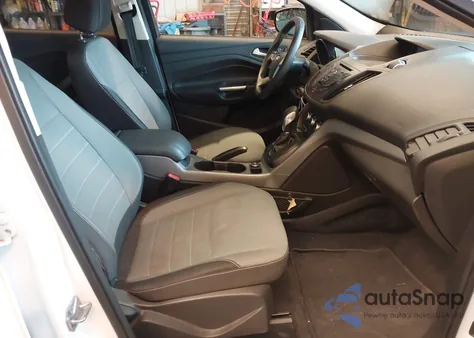 2016 Ford Escape Se z USA, uszkodzony, nr VIN 1FMCU9GX5GUC44900